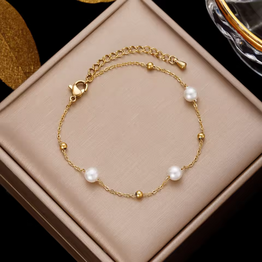 Elegant Gold-Plated Pearl Chain Bracelet