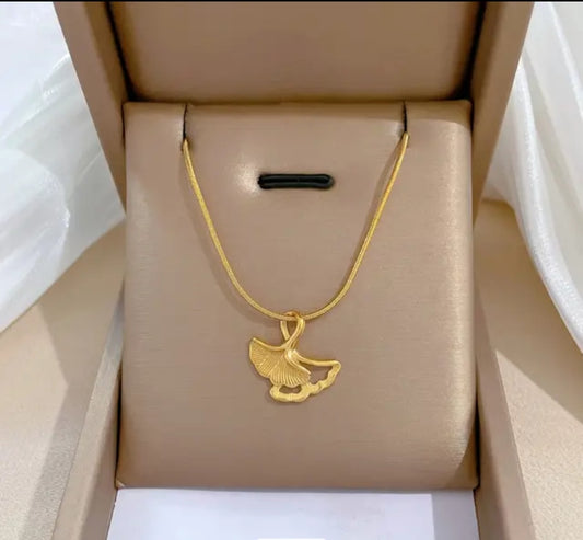 18K Gold Plated Ginkgo Leaf Pendant Necklace