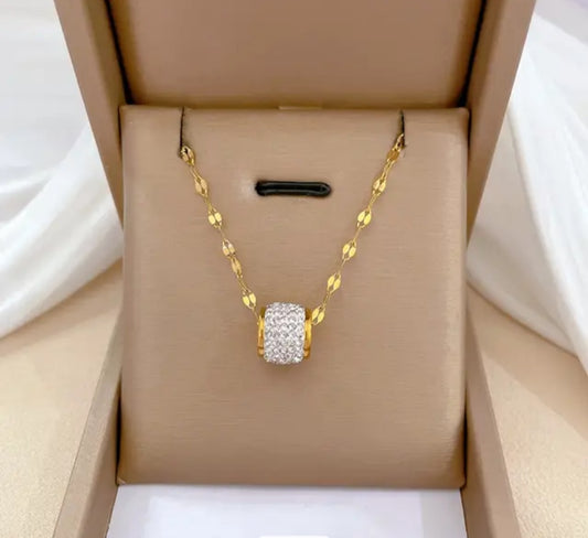 18k gold-plated chain with cubic zirconia stones